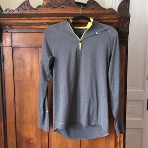 Nike quarter zip top